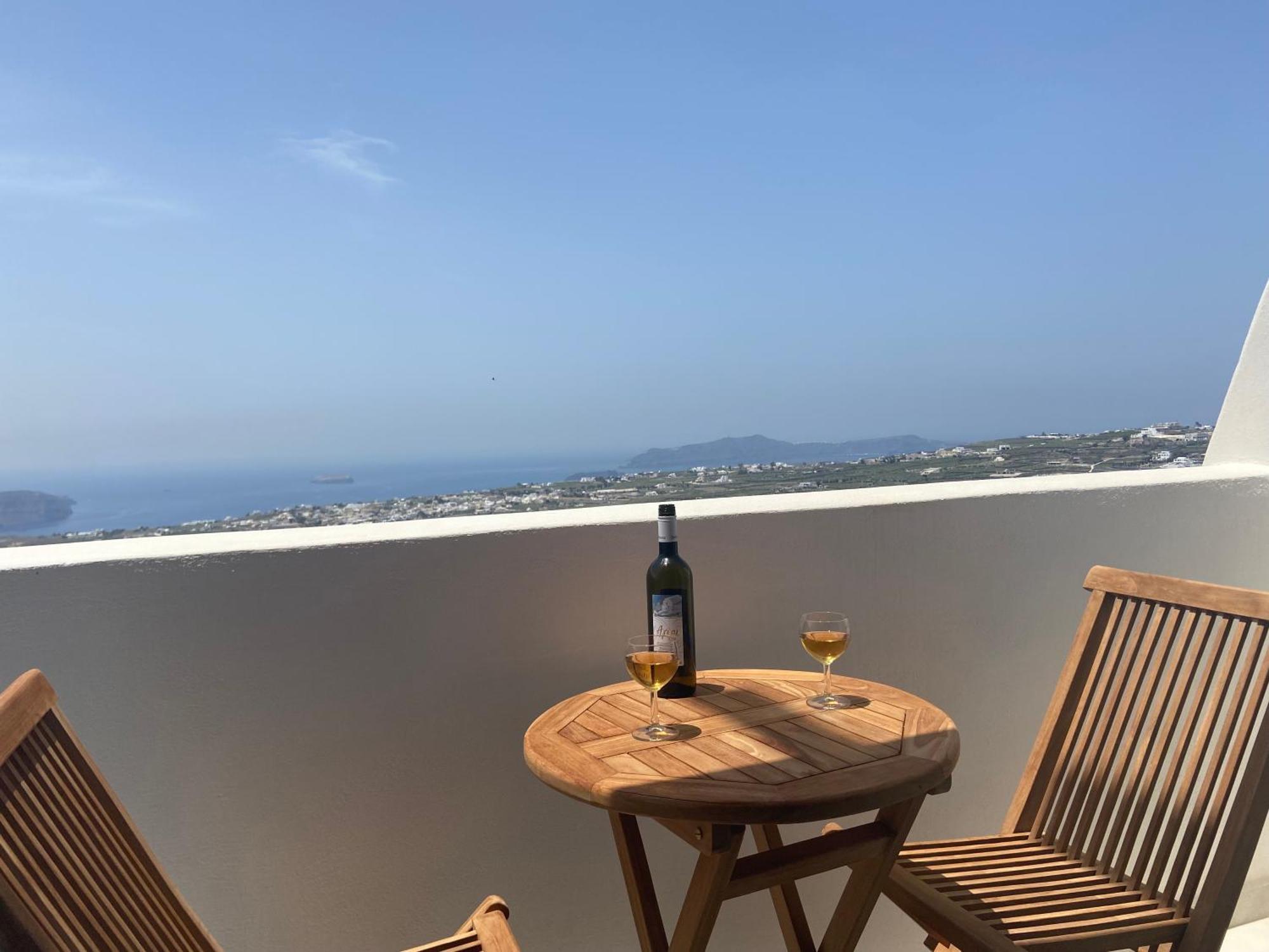 Ena Suites Santorini Pyrgos Kallistis Luaran gambar