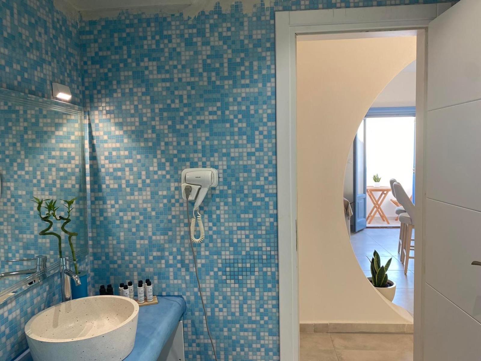 Ena Suites Santorini Pyrgos Kallistis Luaran gambar